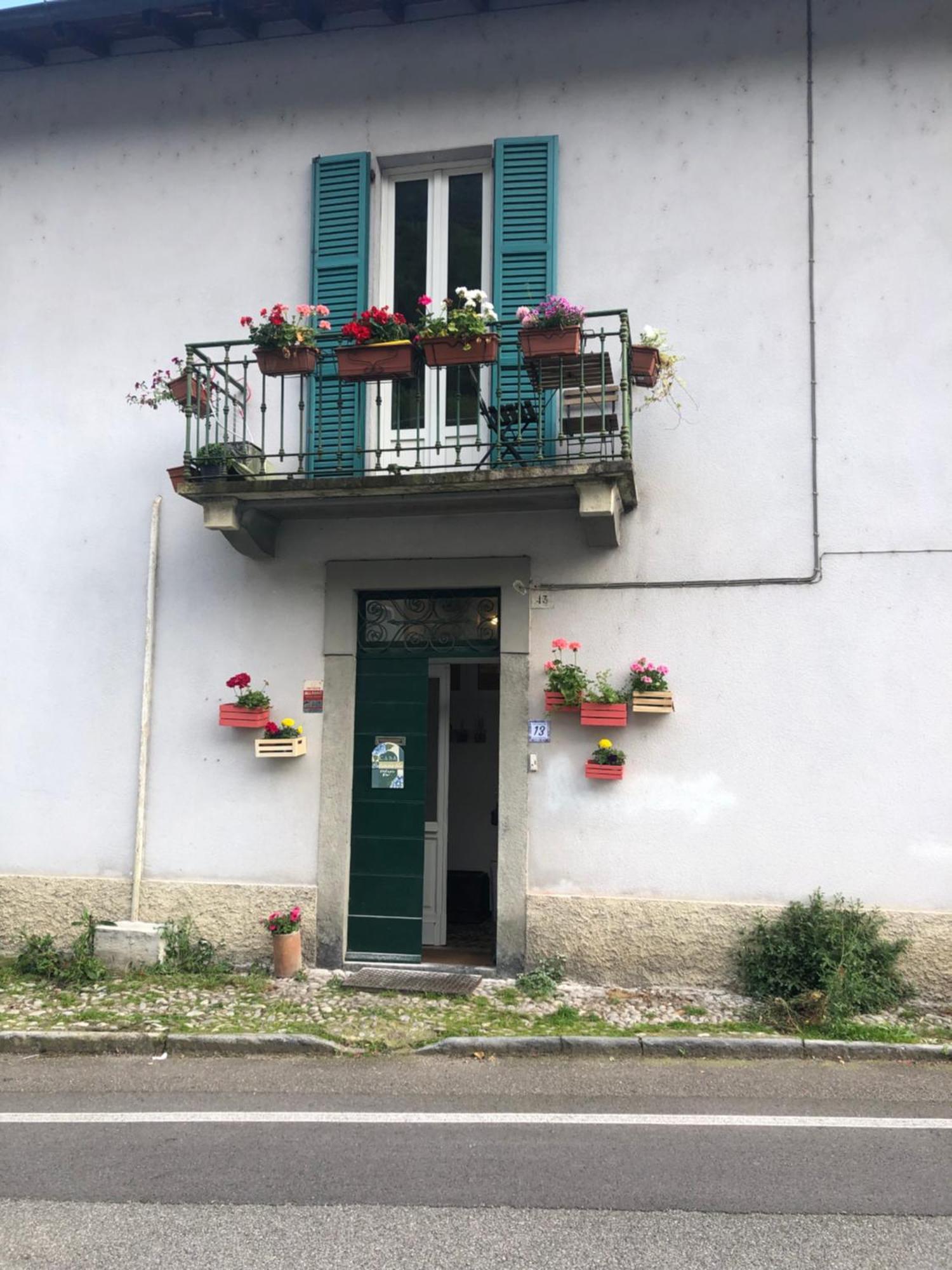 Casa Ortensia Blu Maslianico Eksteriør billede