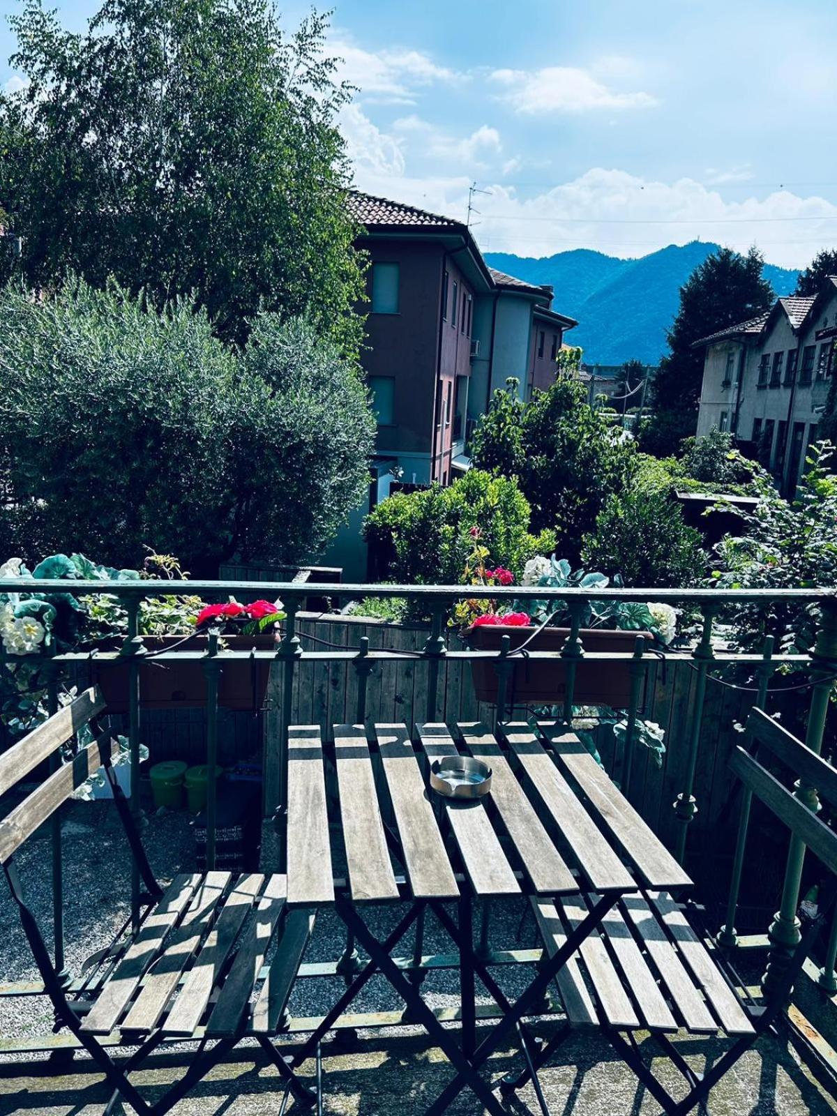 Casa Ortensia Blu Maslianico Eksteriør billede